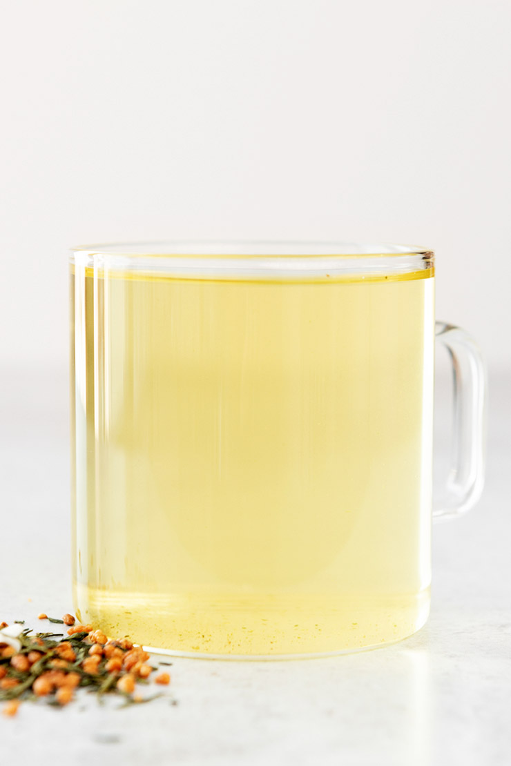 Hot genmaicha tea in a mug