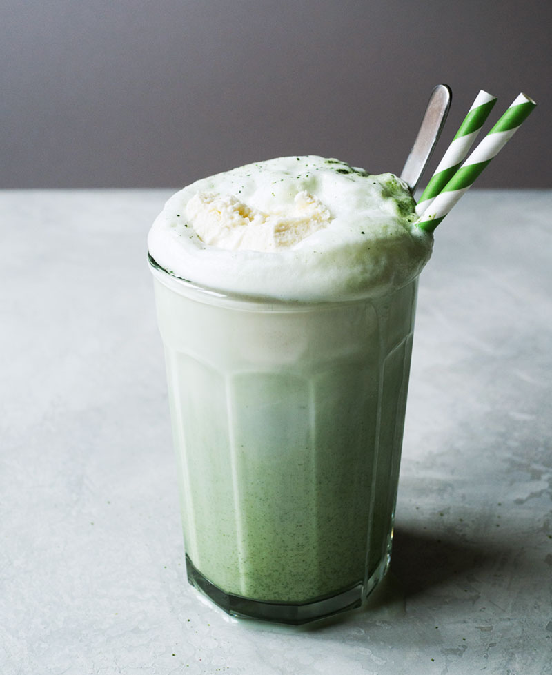 Matcha (Green Tea) Ice Cream Float in clear glass.