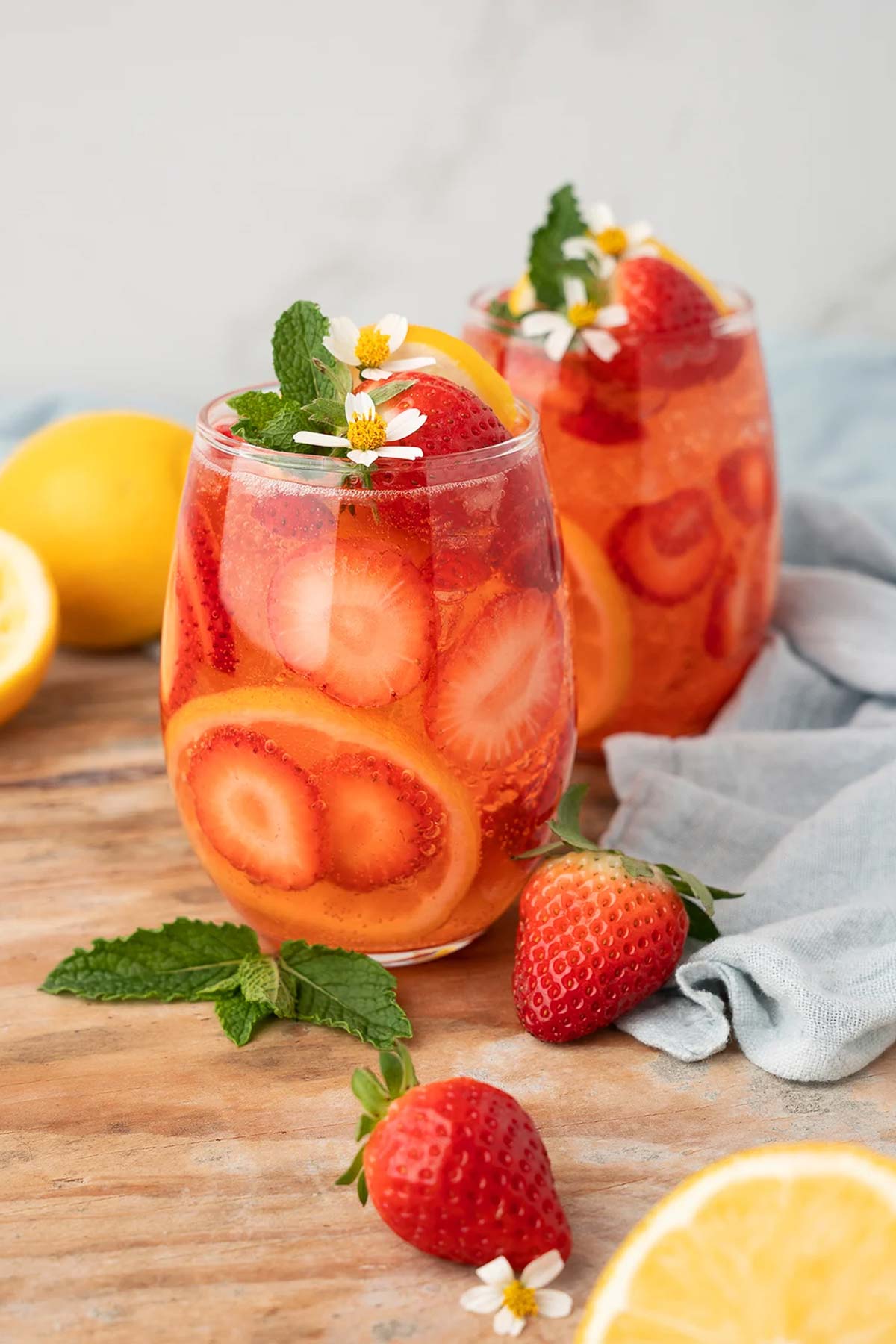 Sparkling Strawberry Lemonade in cups.
