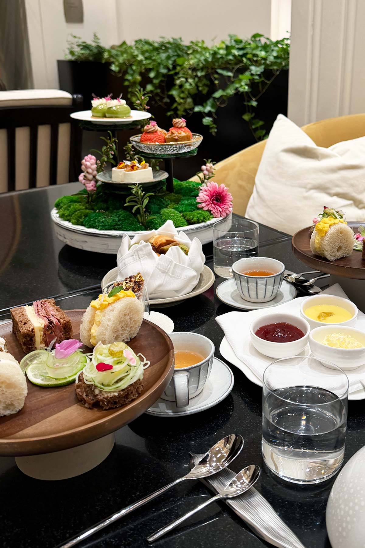 23 Afternoon Teas in New York City, Ranked - Oh, How Civilized
